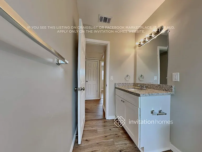 1720 Newton St — Photo 16