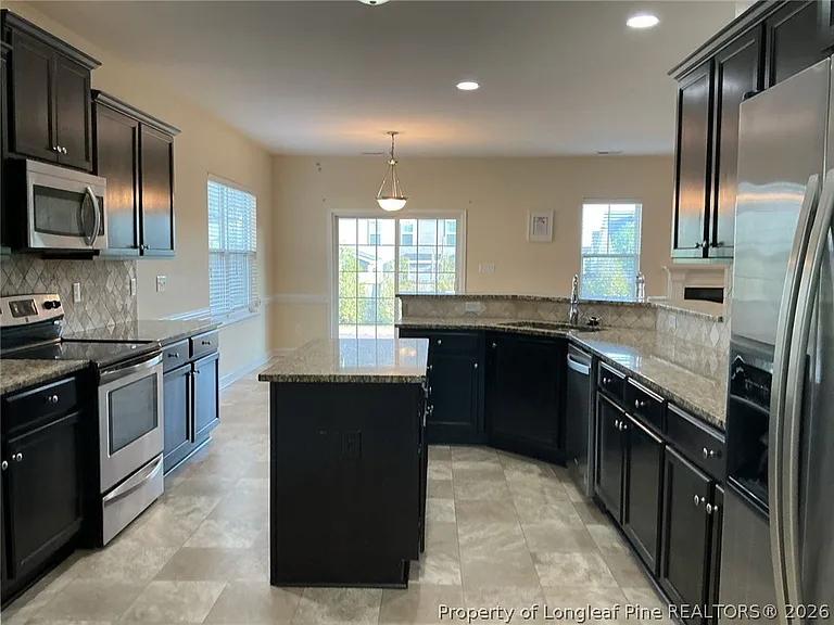 825 Ronald Reagan Dr — Photo 8
