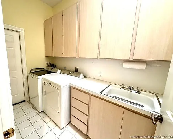 2699 SW Prospect Pl — Photo 16