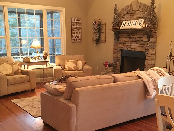 1st Floor living room 