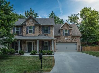 11729 Edison Dr, Knoxville, TN 37932