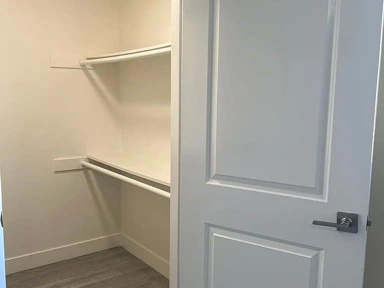 Arrowhead Apartments — Photo 36
