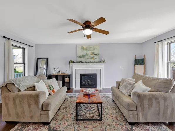 5009 Marsh Rd, Mc Farland, WI 53558