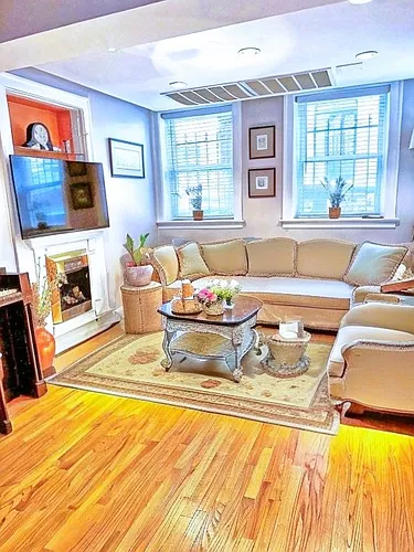 445 W Saint James Pl #G Photo 1