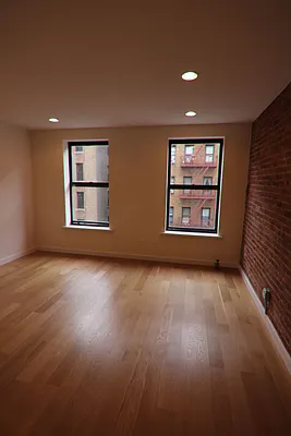 Rented by PMG Real Estate  | media 25