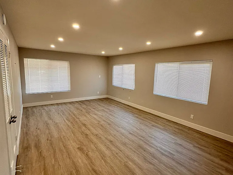 1218 W El Camino Ave — Photo 6