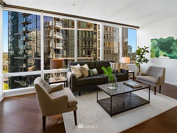 3rd image of 500 106th Avenue NE #1807