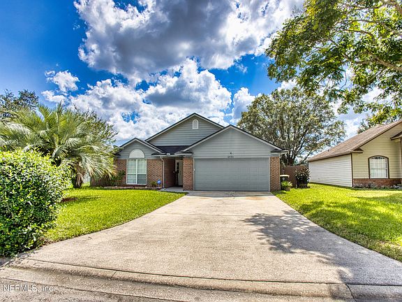 3rd image of 8990 BRIDGECREEK Drive W