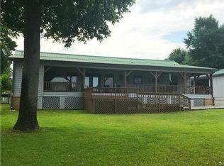 551 Sand Island Dr, Camden, AL 36726