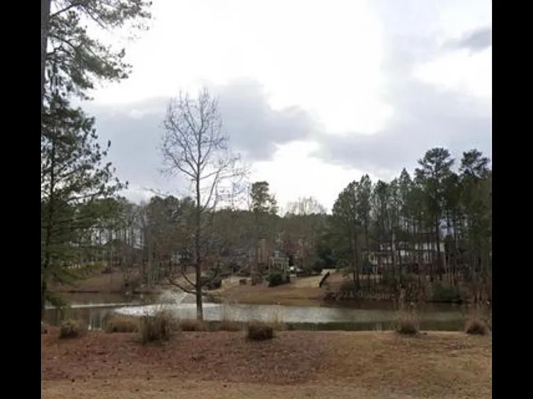 White Oak Dr — Photo 10