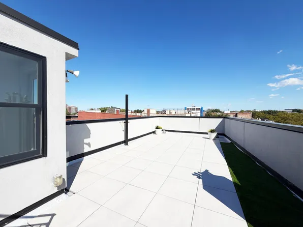 333 Tompkins Avenue image 5 of 33