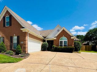 984 Nesting Wood Cir E, Cordova, TN 38018