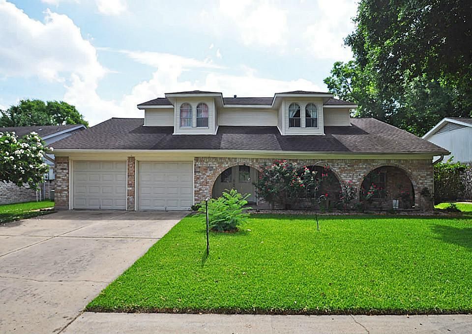 1st image of 11819 N Kensington Dr