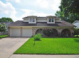 11819 N Kensington Dr, Houston, TX 77031