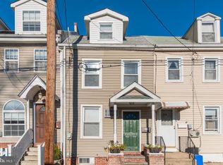 121 Cedar St, Bristol, PA 19007