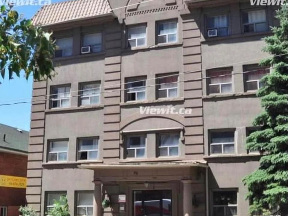 1st image of 98 Vaughan Rd #108