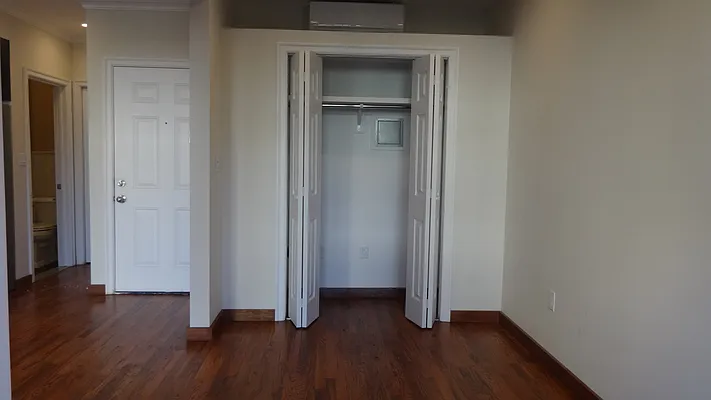 Rented by Grand & Co. | media 57