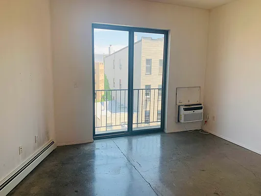 Rented by Flatiron Real Estate Advisors LLC | media 4