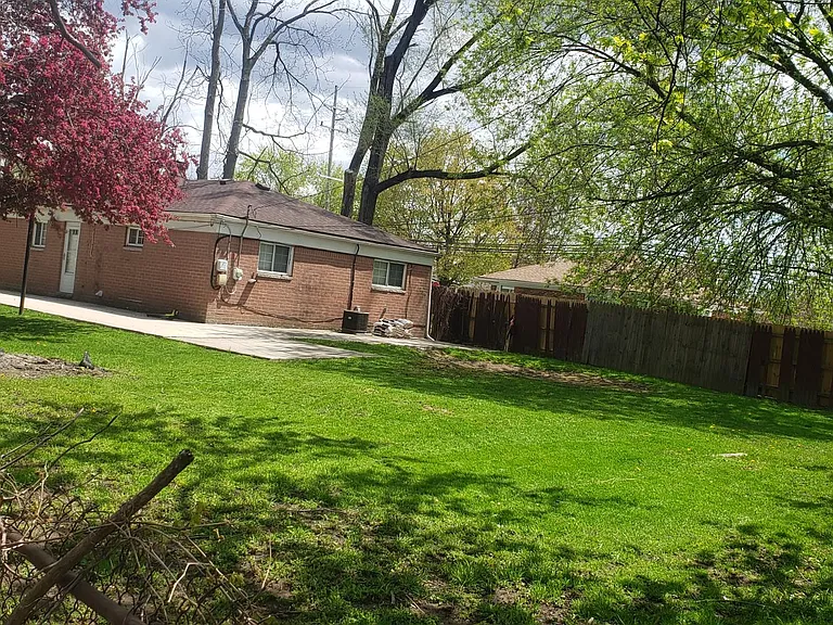 5402 Williams St — Photo 17