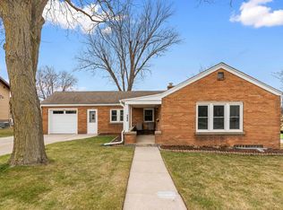 200 S Lincoln Ave, Beaver Dam, WI 53916