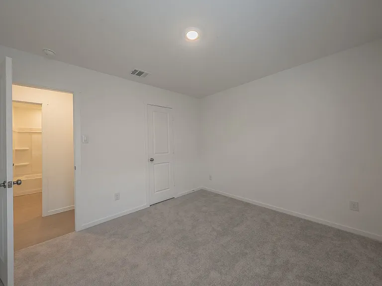 2105 Jesse James Ln — Photo 14