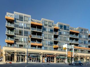 301 E 10th St NW #210, Calgary, AB T2N 1V5