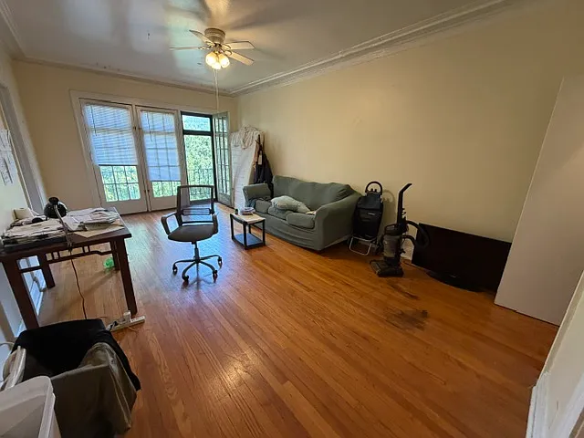 1154 W Lunt Ave #301 — Photo 1