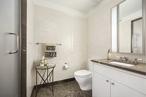 Sold by Stribling | media 27