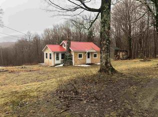 109 Leavitt Cir, North Troy, VT 05859