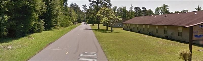 2nd image of 306 Powell Dr