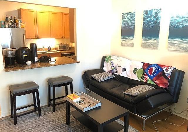 1st image of 400 N Lasalle St #1706