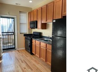 853 E 64th St #3, Chicago, IL 60637