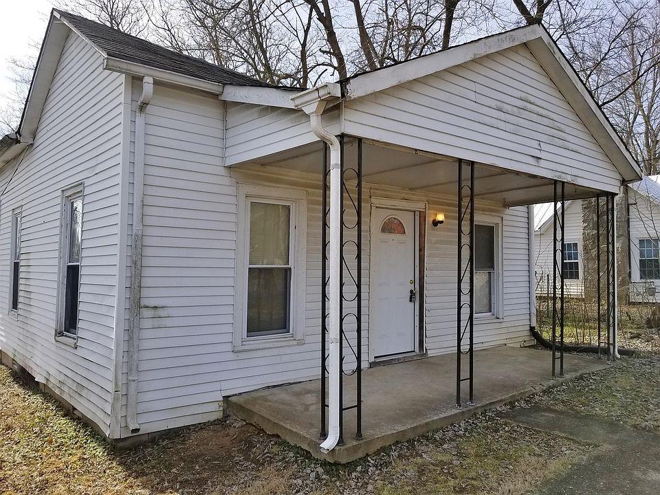 1st image of 402 College St