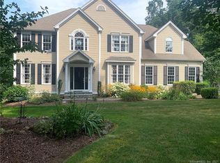 93 Leighton Trl, Guilford, CT 06437