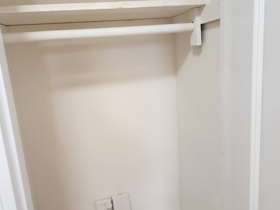 5th image of 4110 Bowne St APT 6C