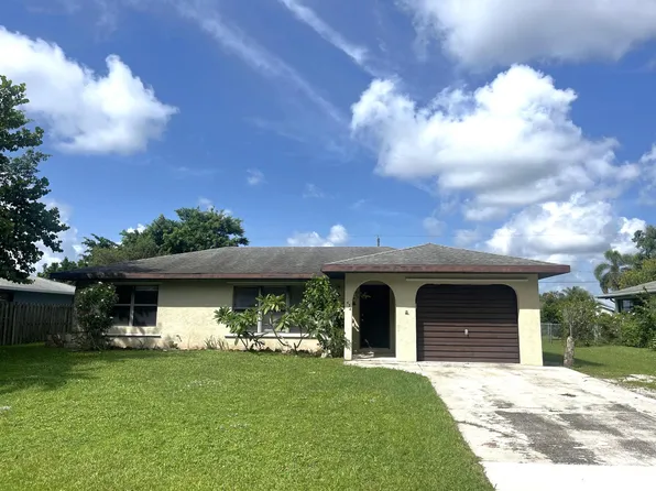 434 SE Galleon Lane, Port St Lucie, FL 34983