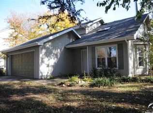 420 Tall Grass Dr, Lawrence, KS 66049