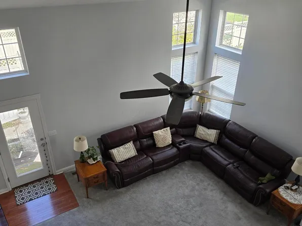 672 Stonefield Dr, Westerville, OH 43082