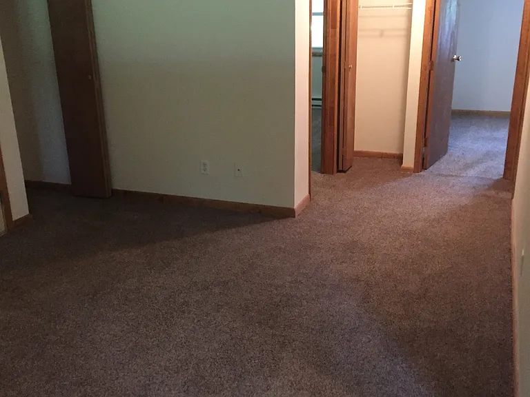 Hickory Estates — Photo 9