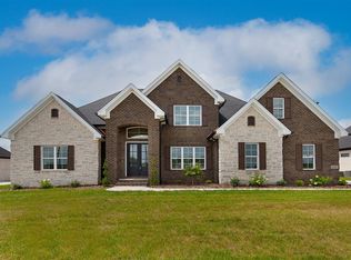 3267 Upper Gable Dr, Bowling Green, KY 42101