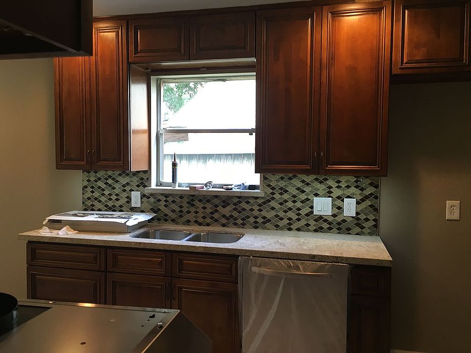 1st image of 1310 Hitherfield Dr