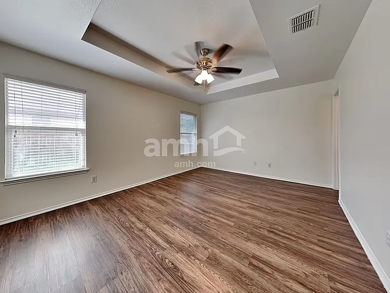 10328 Roosevelt Gap Ct — Photo 13