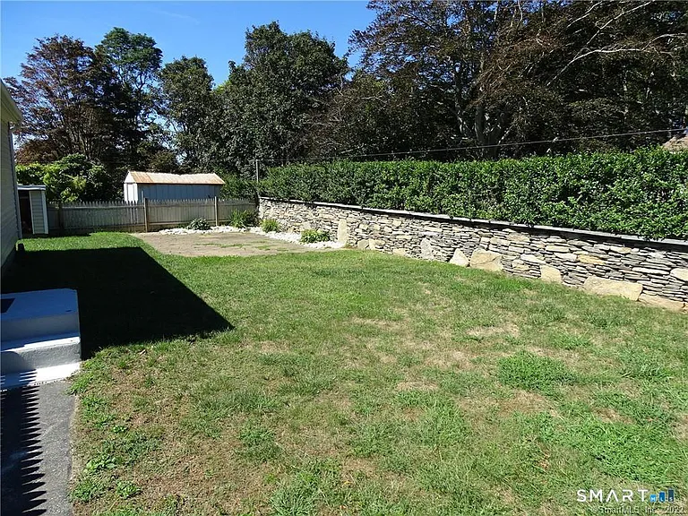 15 Bayshore Dr — Photo 37