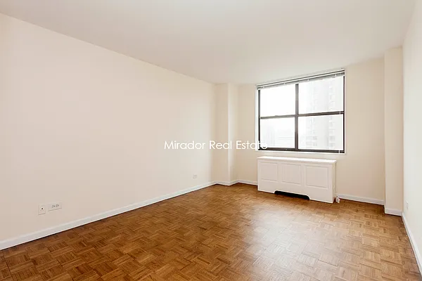 Rented by Mirador Real Estate | media 32