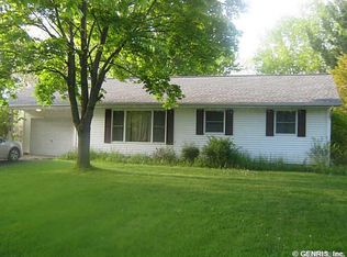 26 Lake Rd, Avon, NY 14414