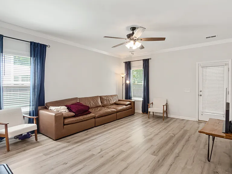 188 Hyrne Dr — Photo 14