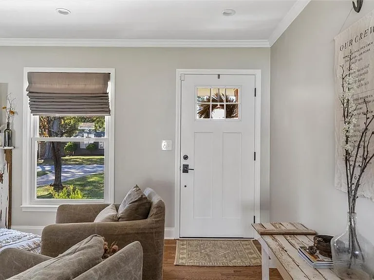 521 Pineview Dr SE — Photo 8