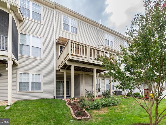3rd image of 6912 Birkenhead Pl
