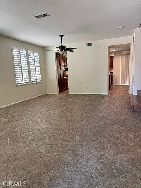 5 bed, 2670 sqft, $3,800 — Photo 3