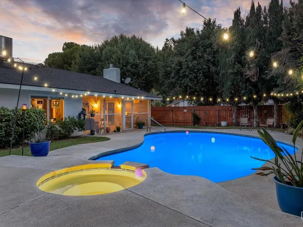 308 Swan Ct, Bakersfield, CA 93309